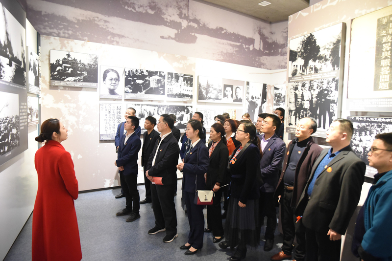 1618810046906044603.jpg 参观学习湖南党史陈列馆2.jpg